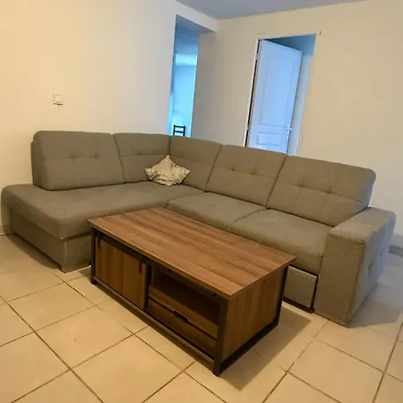 펜션 Chez Nenette 노장-쉬르-센